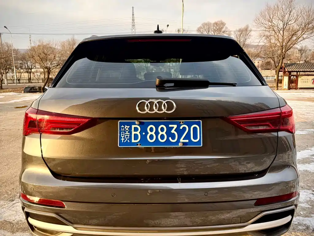 Audi Q3 2022 35 TFSI Fashionable and Dynamic купить на сайте DeffCars
