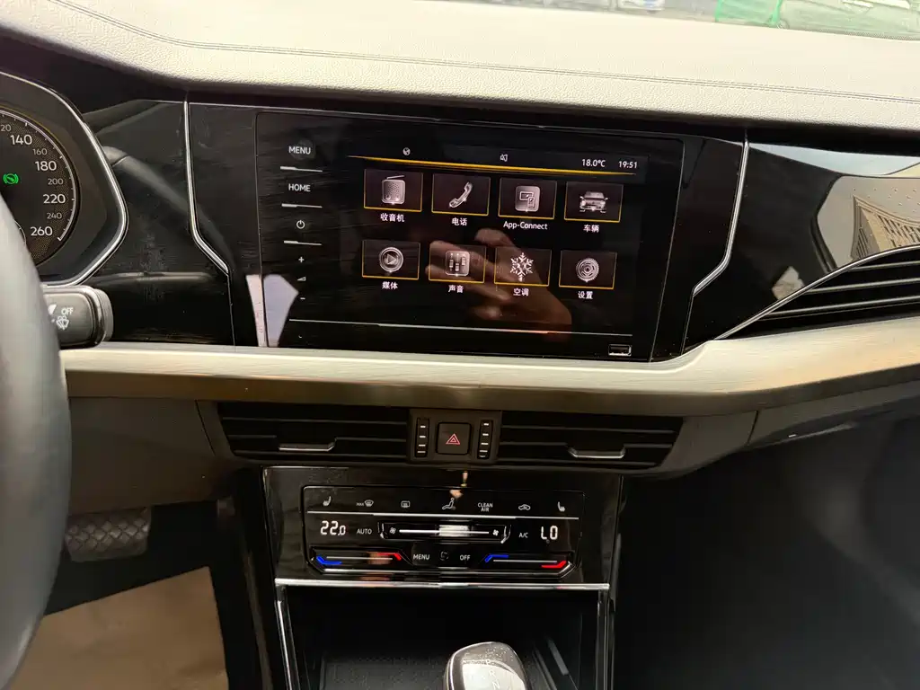 Passat 2020 330TSI Elite Edition National VI купить на сайте DeffCars