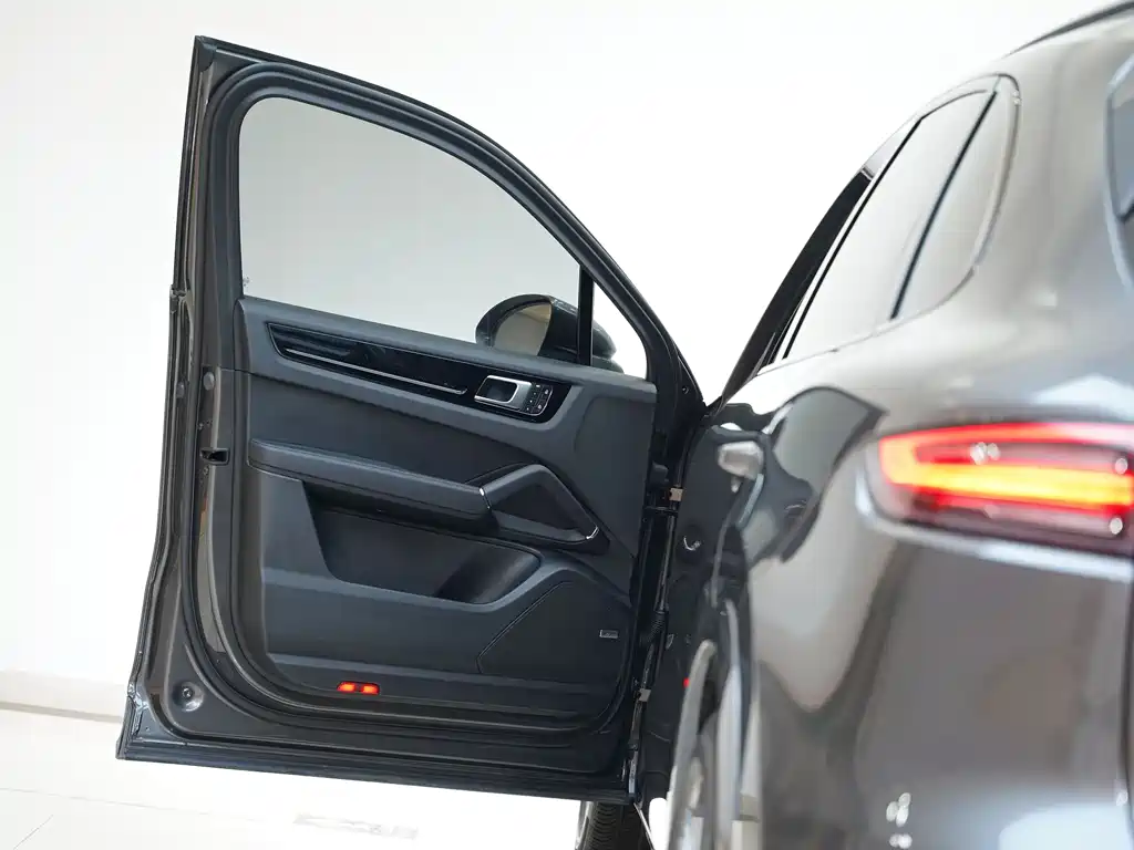 Cayenne 2020 Cayenne S 2.9T купить на сайте DeffCars