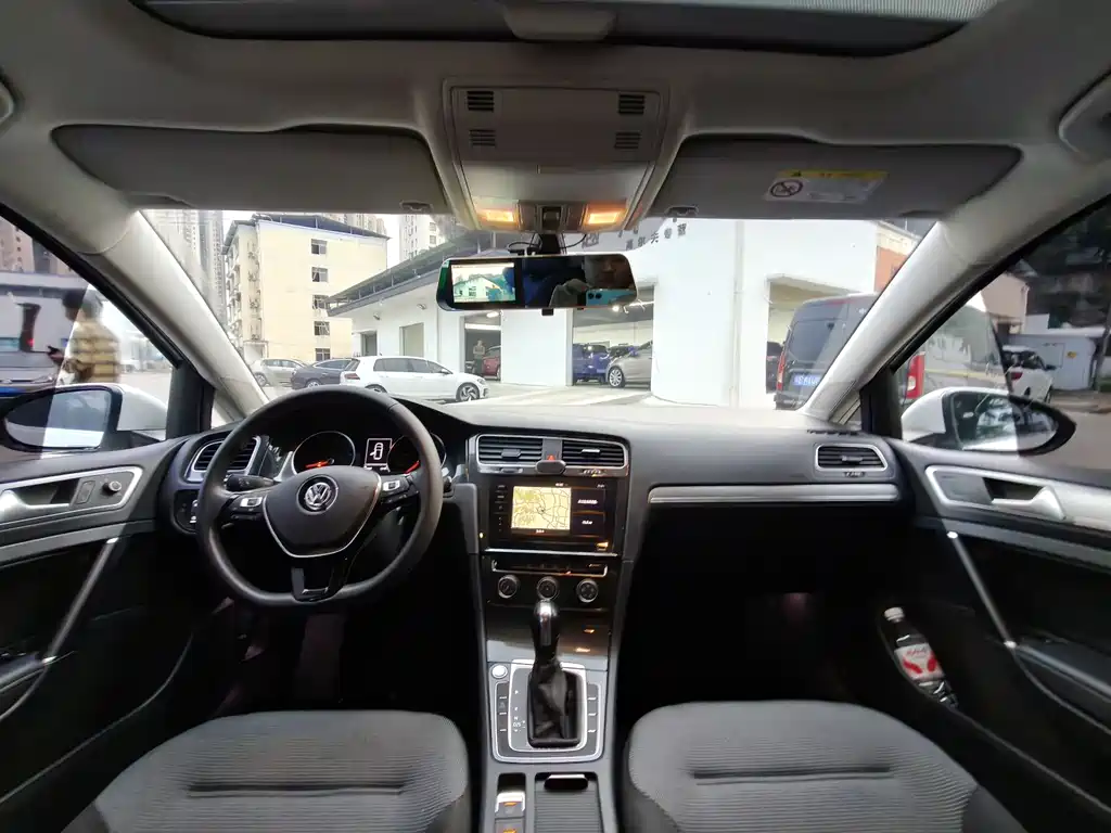 Golf 2020 Beloved Edition 280TSI DSG Comfort Type купить на сайте DeffCars
