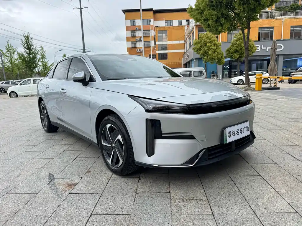 Galaxy L6 2025 EM-i 140km Starship Edition купить на сайте DeffCars