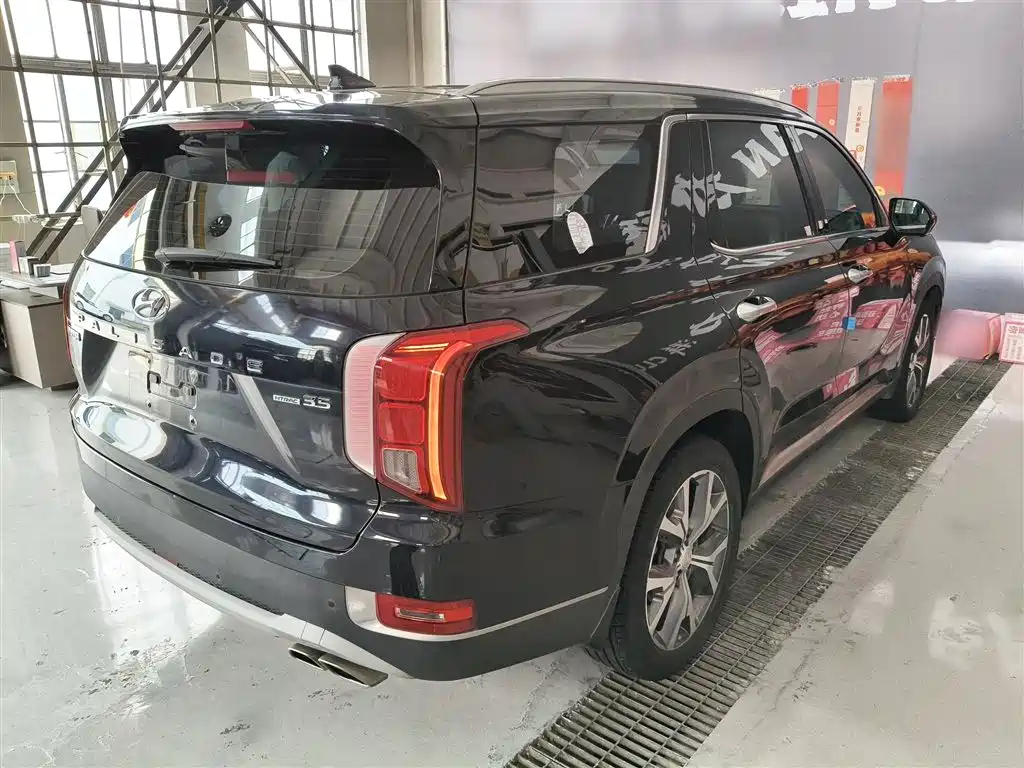 Paristi 2021 3.5L automatic four-wheel drive GLS купить на сайте DeffCars