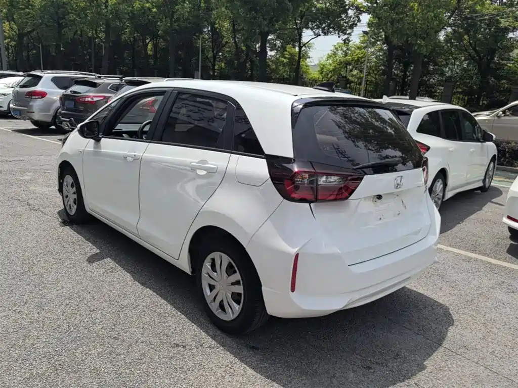Fit 2021 1.5L CVT Trendy Edition купить на сайте DeffCars