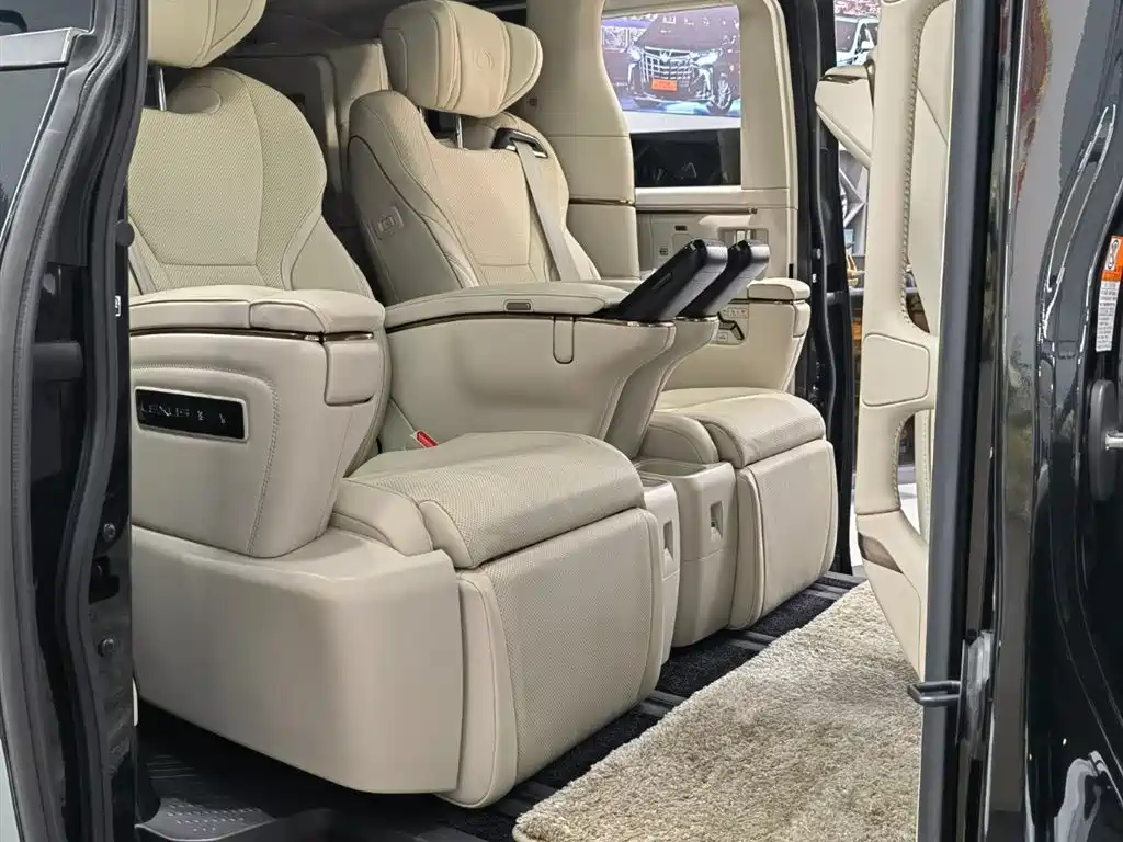 Lexus LM 2023 500h six-seater premium version купить на сайте DeffCars
