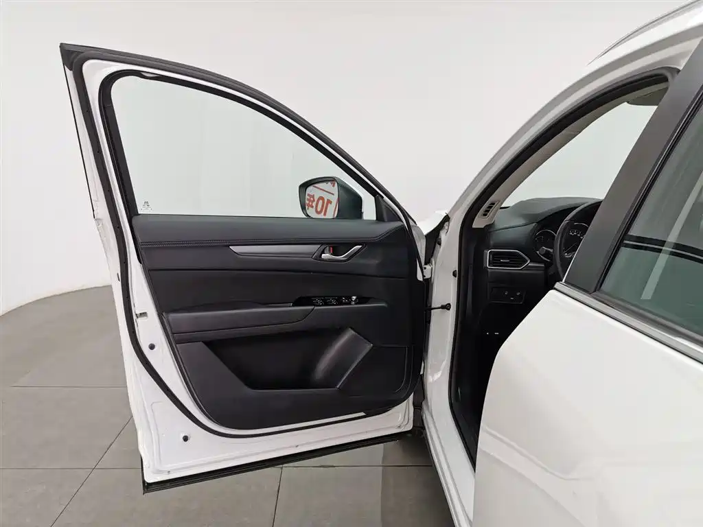 Mazda CX-5 2020 2.0L automatic two-wheel drive smart model купить на сайте DeffCars