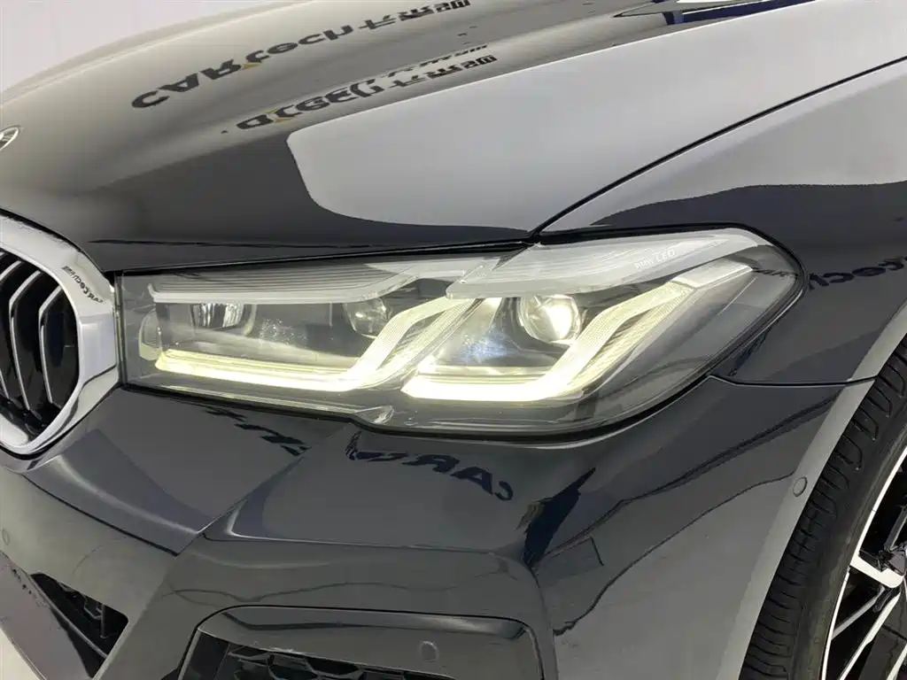 BMW 5 Series 2021 530Li Leading M Sports Package купить на сайте DeffCars