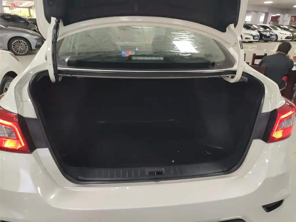 Sylphy 2019 Classic 1.6XE CVT Comfort Edition купить на сайте DeffCars