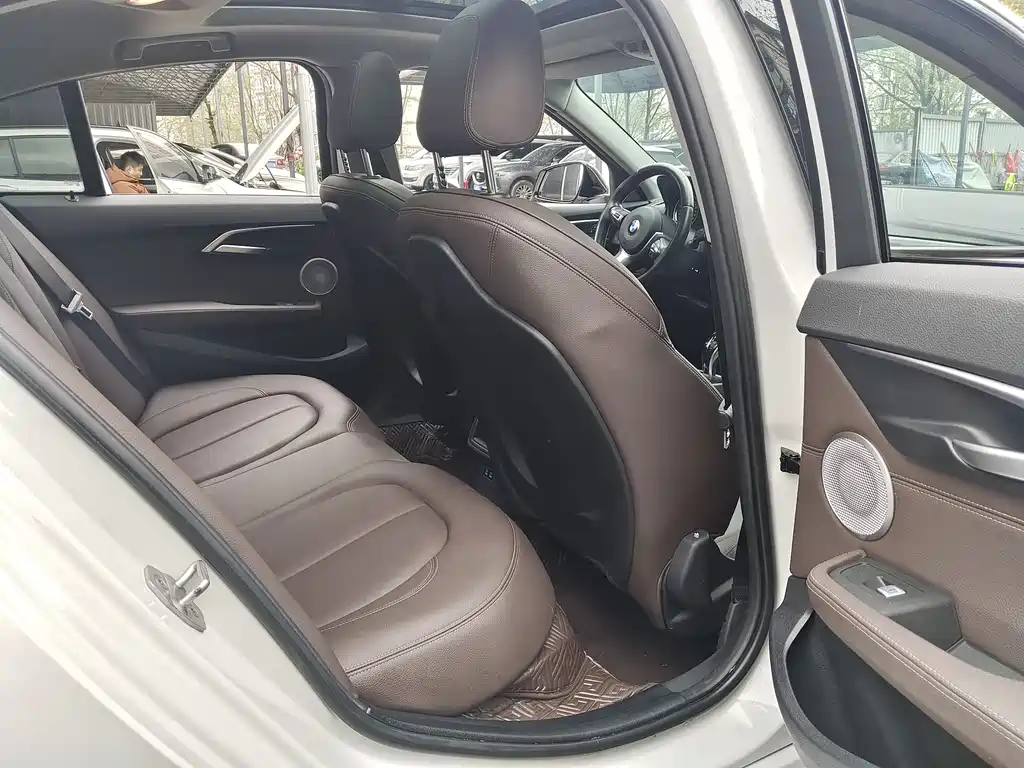 BMW 1 Series 2022 120i M Sports Night Edition купить на сайте DeffCars