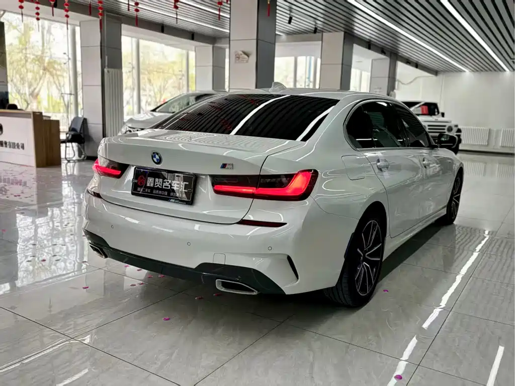 BMW 3 Series 2022 325i M Sports Package купить на сайте DeffCars