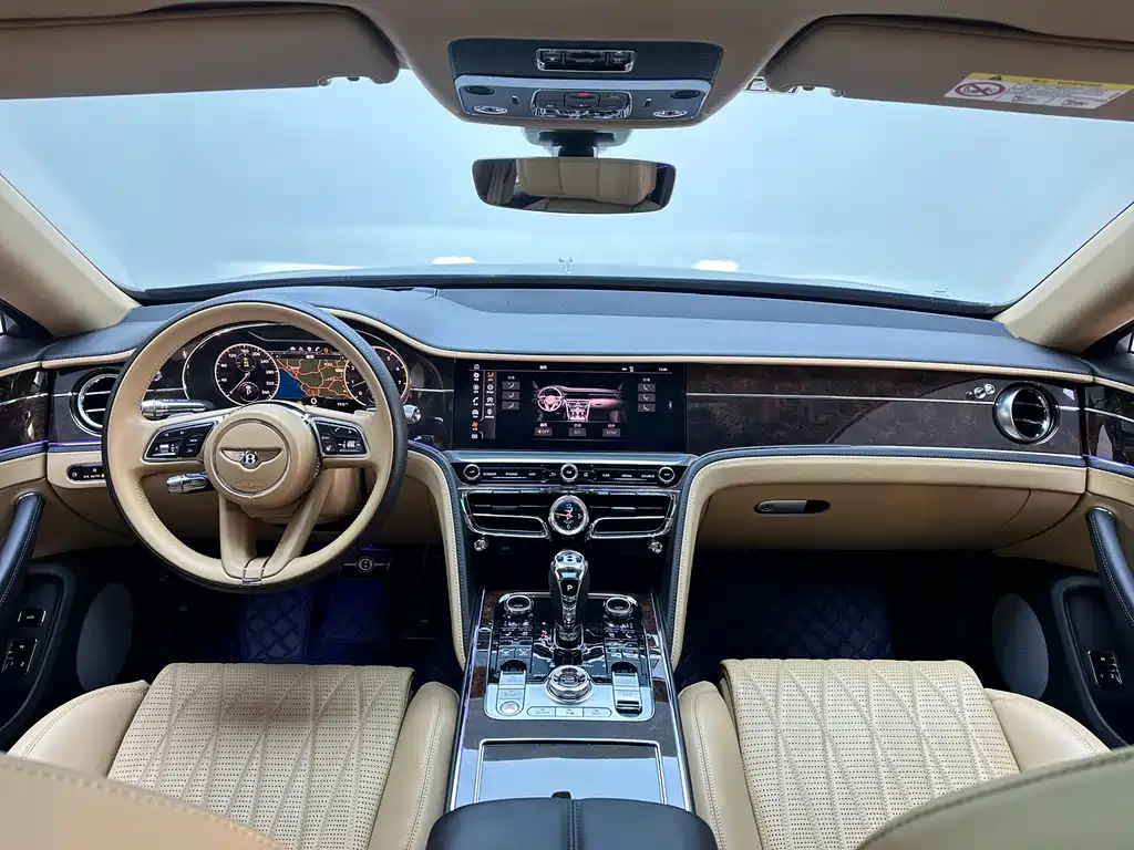 Flying Spur 2021 4.0T V8 Standard Edition купить на сайте DeffCars