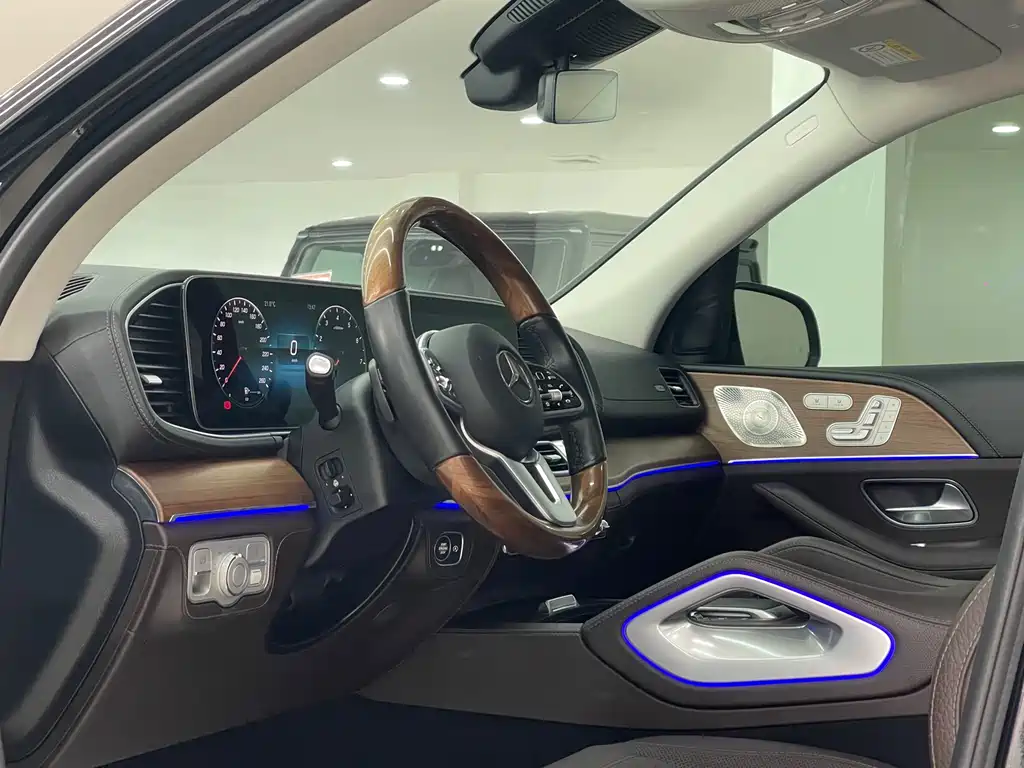 Mercedes-Benz GLS 2022 facelift GLS 450 4MATIC luxury model купить на сайте DeffCars