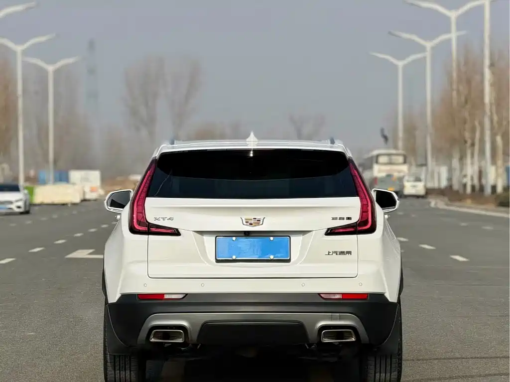 Cadillac XT4 2021 28T two-wheel drive luxury model купить на сайте DeffCars
