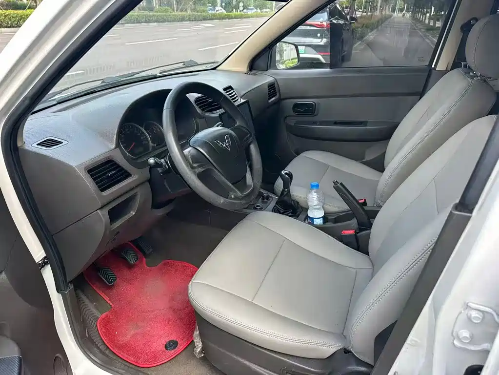 Wuling Hongguang 2020 1.2L S basic model National VI LSI купить на сайте DeffCars