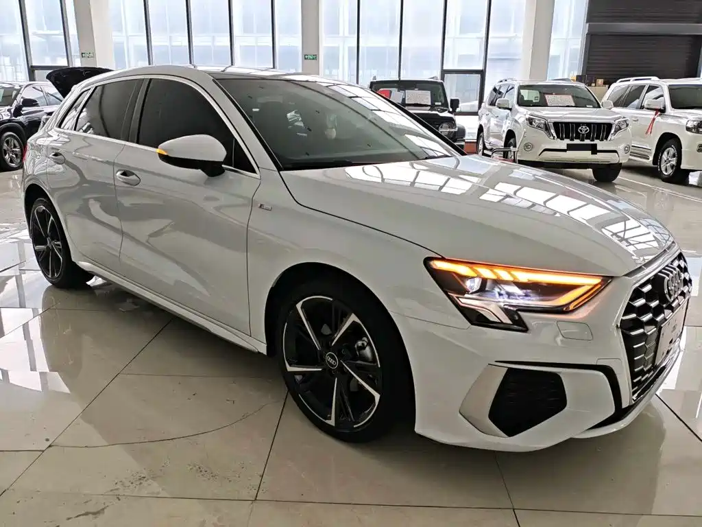 Audi A3 2023 facelift Sportback 35 TFSI stylish and sporty купить на сайте DeffCars
