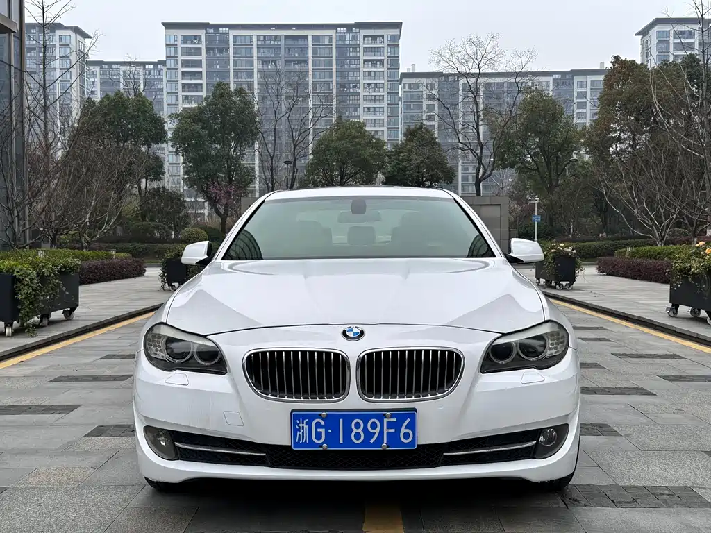 BMW 5 Series 2012 523Li Leading Model купить на сайте DeffCars