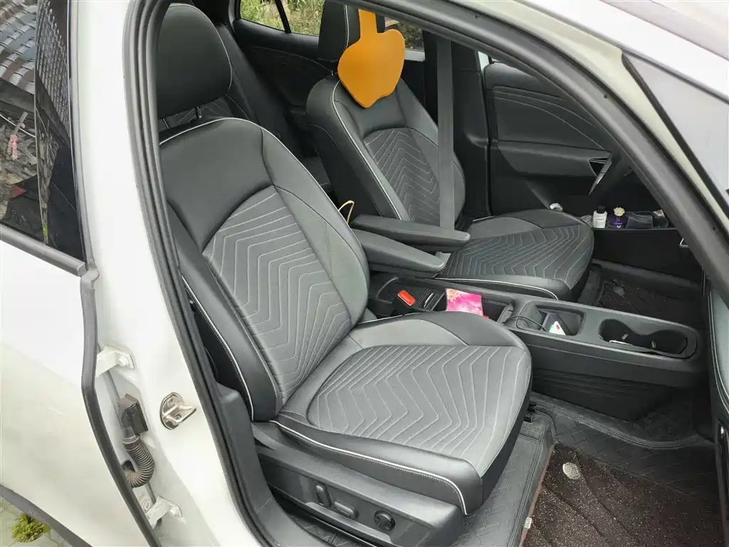 Volkswagen ID.3 2025 Smart Model Outstanding Edition купить на сайте DeffCars
