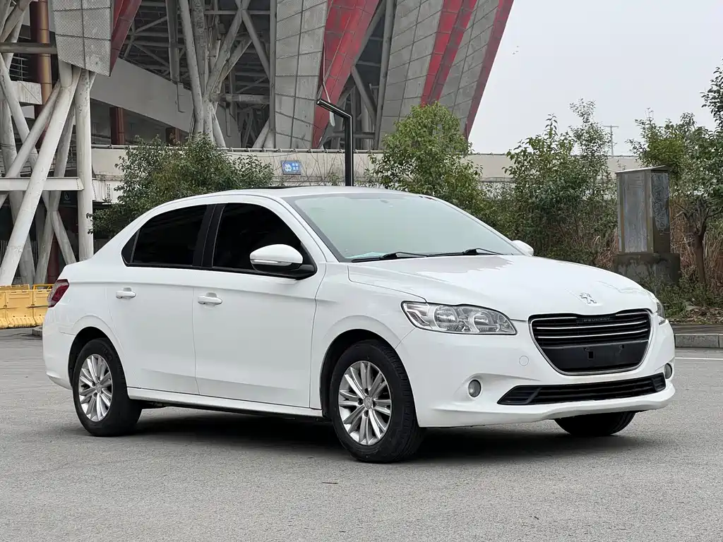 Peugeot 301 2014 1.6L manual luxury version купить на сайте DeffCars