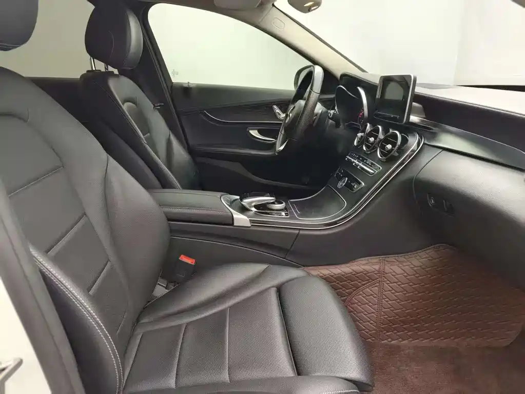 Mercedes-Benz C-Class 2015 facelift C 180 L sporty купить на сайте DeffCars