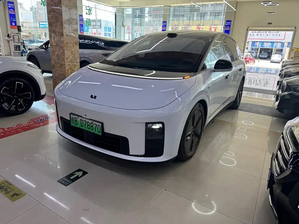 Ideal i8 2025 Standard Edition купить на сайте DeffCars