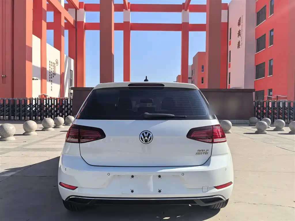 Golf 2019 280TSI DSG comfort model National VI купить на сайте DeffCars