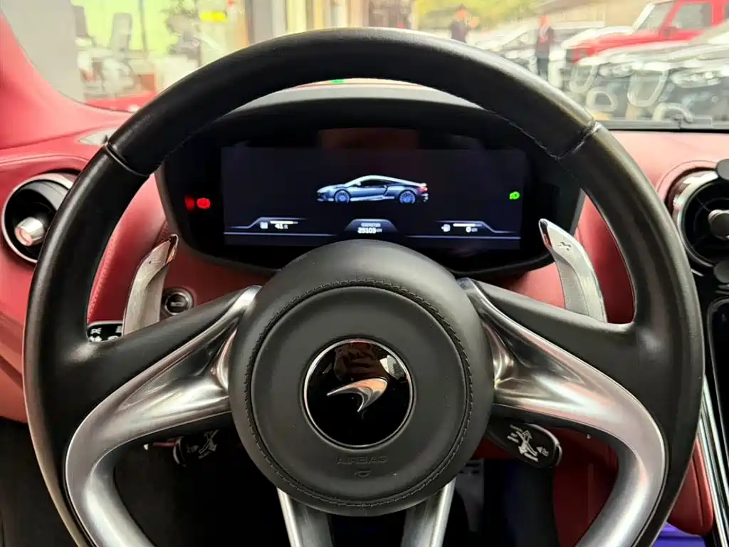McLaren GT 2019 4.0T standard model купить на сайте DeffCars