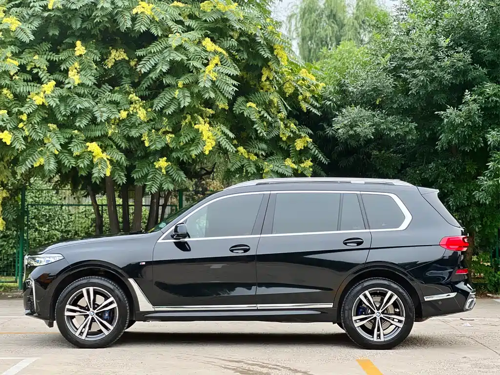 BMW X7 2022 xDrive40i Exclusive M Sports Package купить на сайте DeffCars