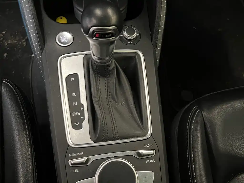 Audi Q2L 2021 35 TFSI fashionable and dynamic купить на сайте DeffCars