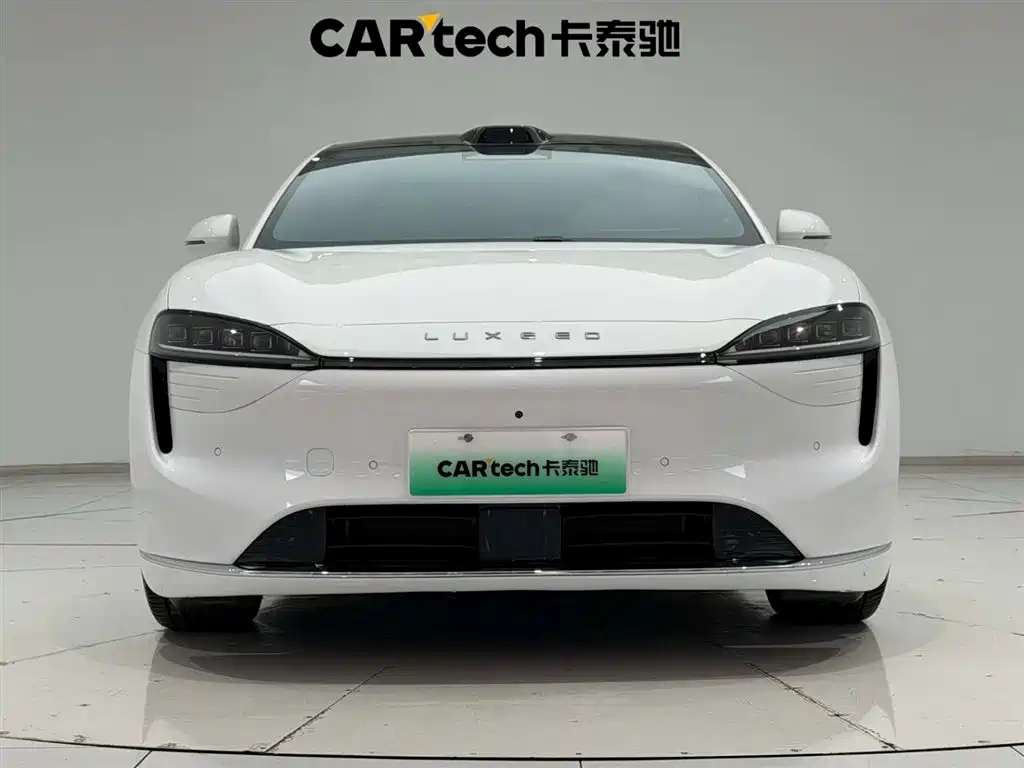 Zhijie R7 2025 extended range 251km Max купить на сайте DeffCars