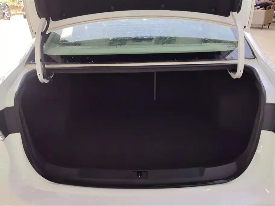 Yinglang 2019 15T dual-clutch interconnected elite model National VI купить на сайте DeffCars
