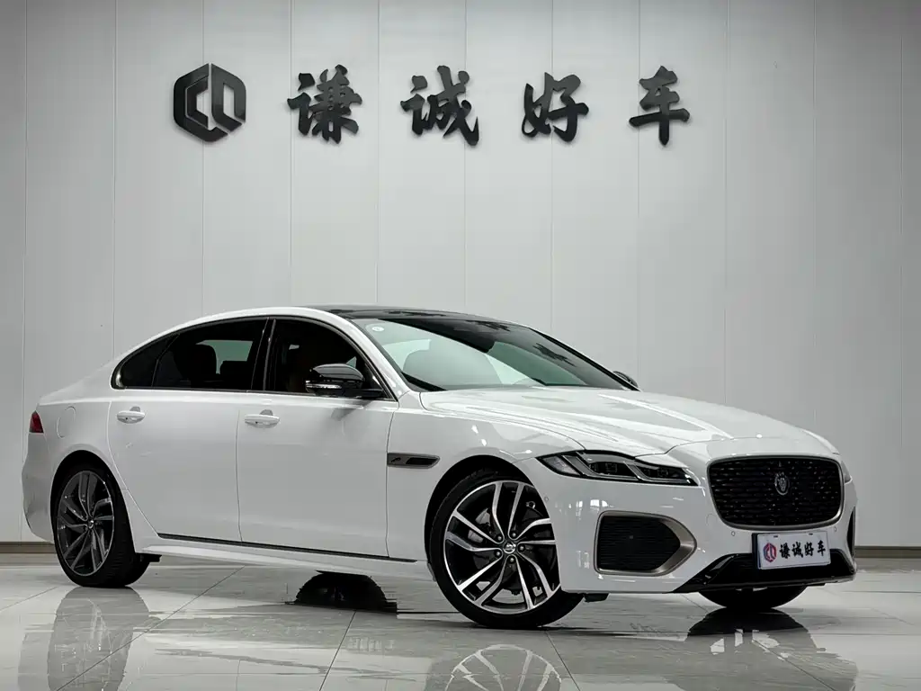 Jaguar XFL 2024 2.0T P300 four-wheel drive flagship sports gold version купить на сайте DeffCars