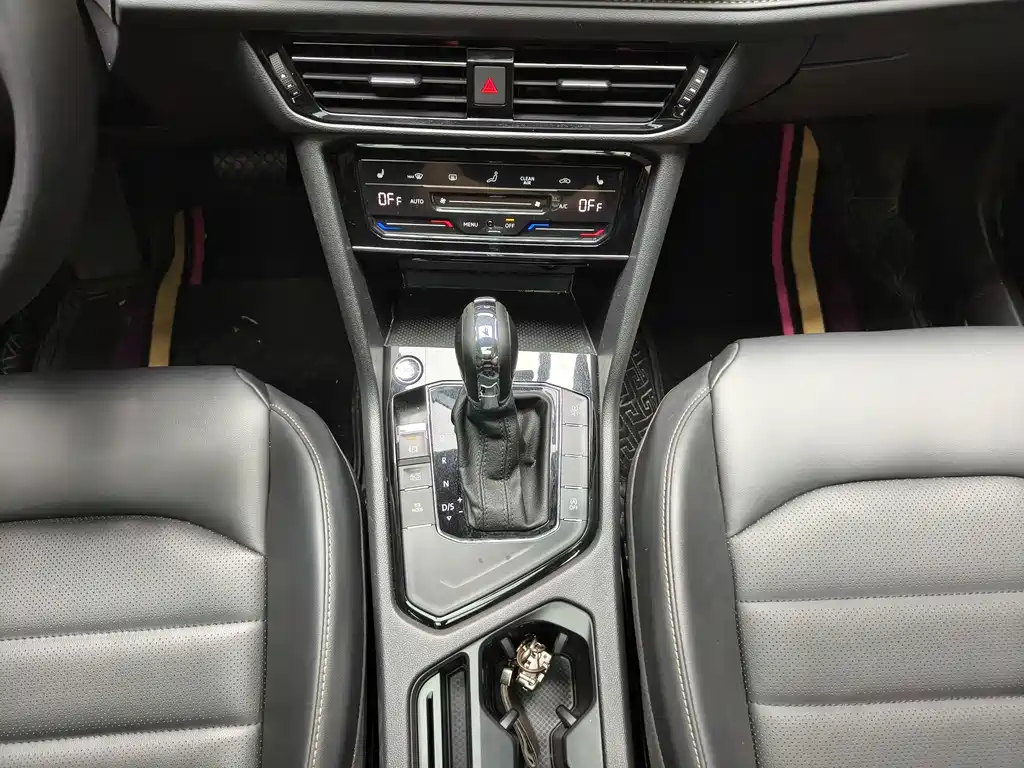 Tharu 2021 280TSI 2WD Deluxe Plus купить на сайте DeffCars