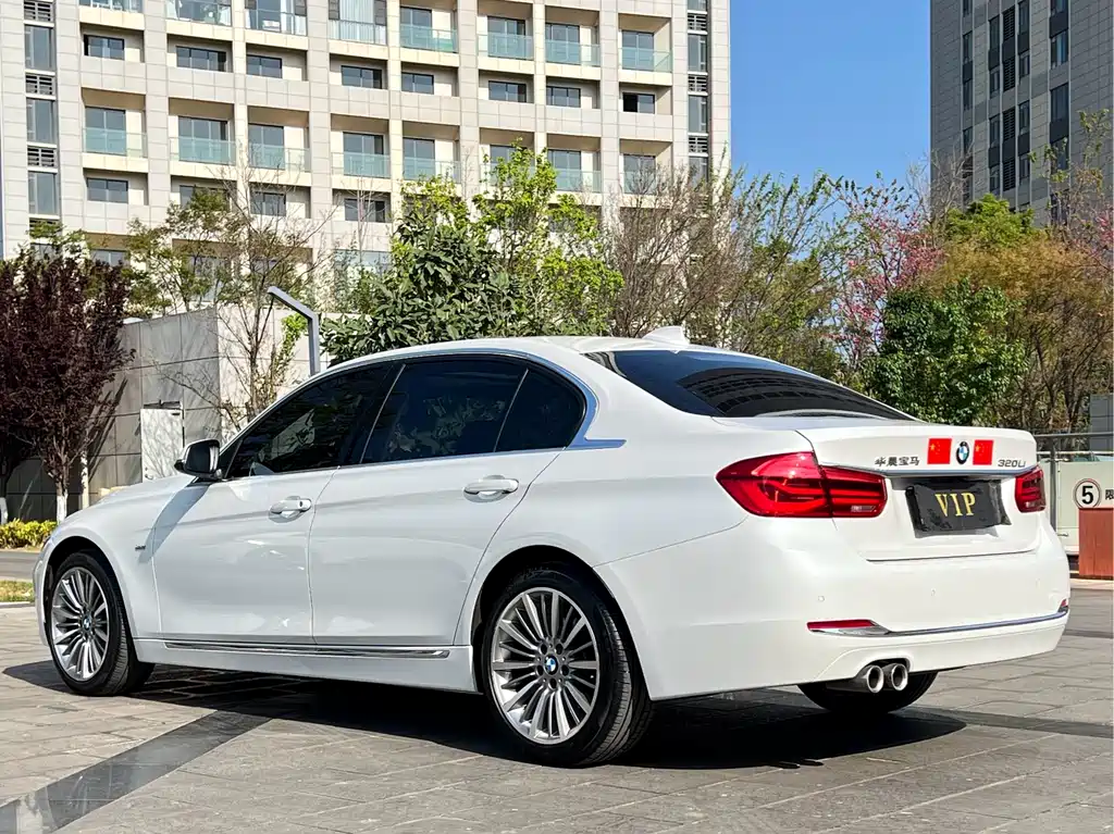 BMW 3 Series 2018 320Li Leading Luxury Package купить на сайте DeffCars