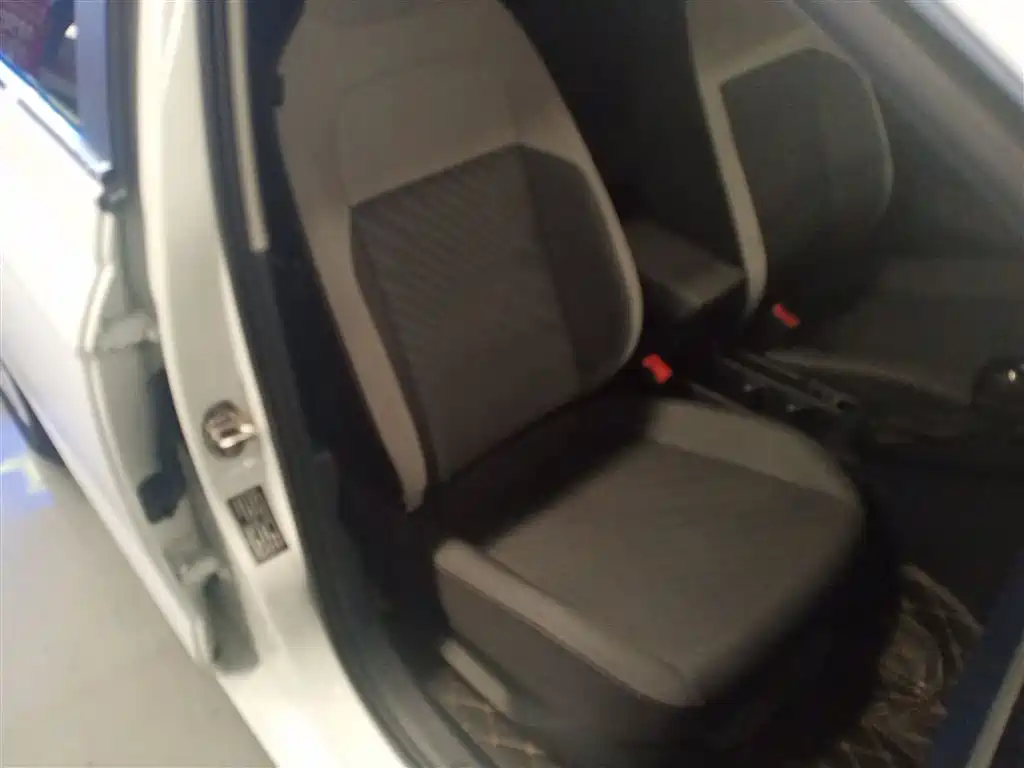 Lavida 2025 Xinrui 1.5L Outstanding Xinyi Edition купить на сайте DeffCars