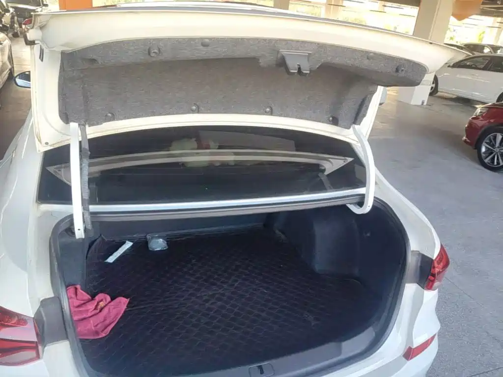 Cruze 2022 320 Automatic Sunroof Edition купить на сайте DeffCars
