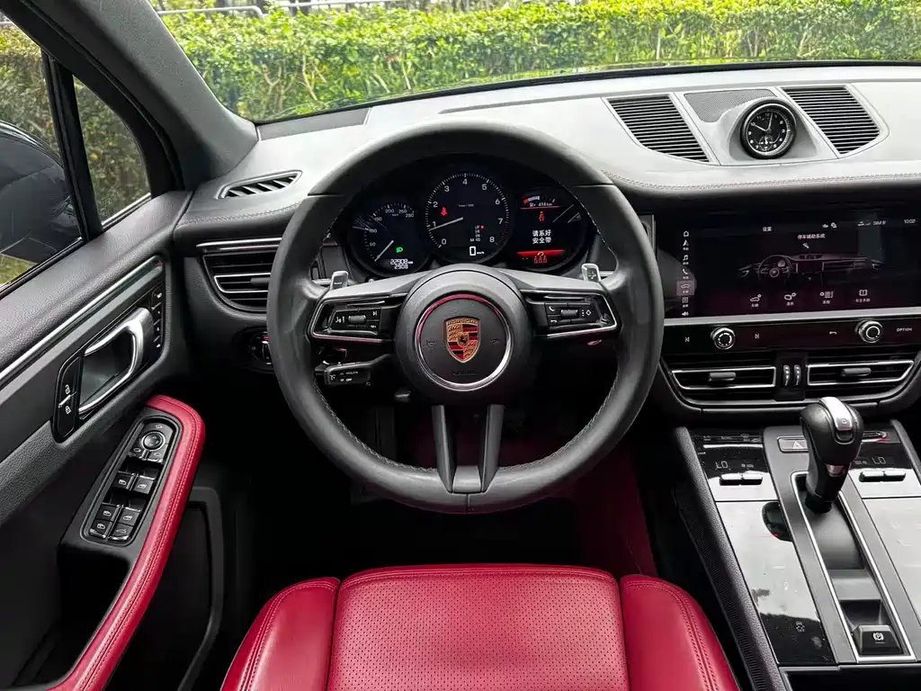 Macan 2024 Macan 2.0T купить на сайте DeffCars