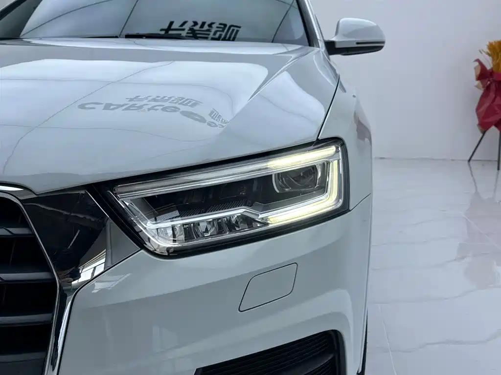 Audi Q3 2018 30th Anniversary Model 30 TFSI Fashion Model купить на сайте DeffCars