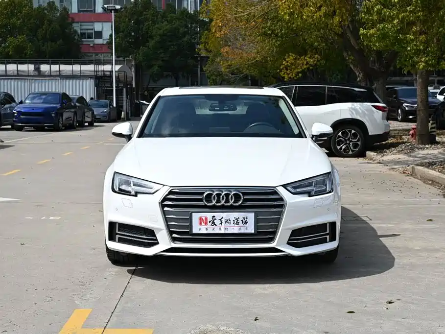 Audi A4L 2017 40 TFSI Fashion Type купить на сайте DeffCars