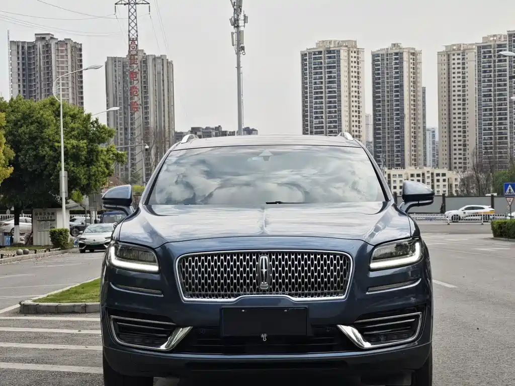Voyager imported 2019 2.0T four-wheel drive premium version, National V купить на сайте DeffCars