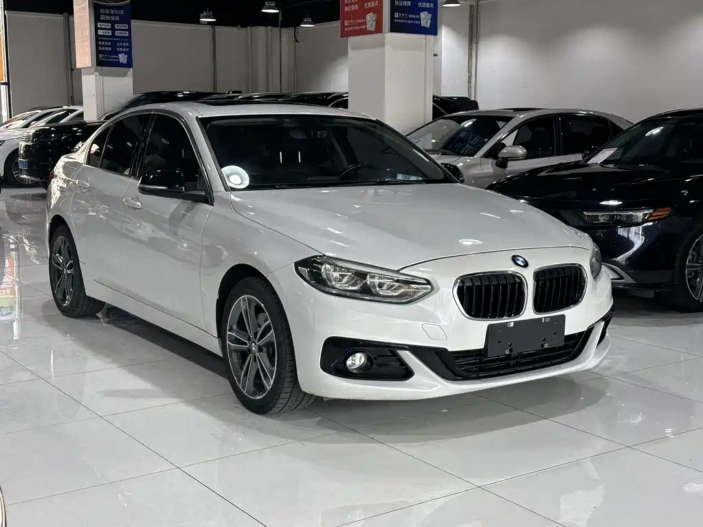 BMW 1 Series 2018 118i Sports купить на сайте DeffCars