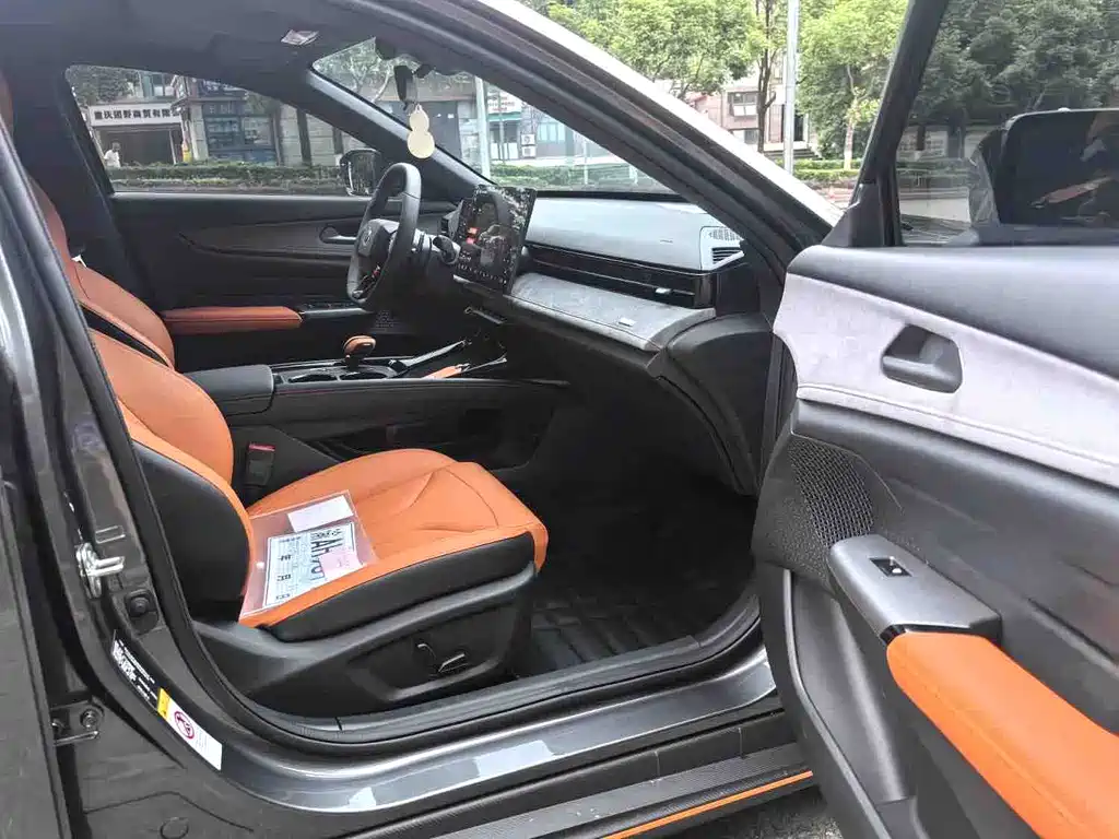 Changan UNI-V 2025 1.5T 500Bar premium sports model купить на сайте DeffCars