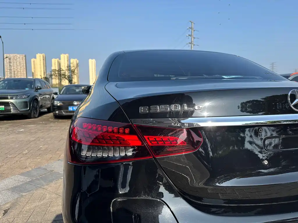Mercedes-Benz E-Class New Energy 2022 facelift E 350 e L plug-in hybrid sedan купить на сайте DeffCars