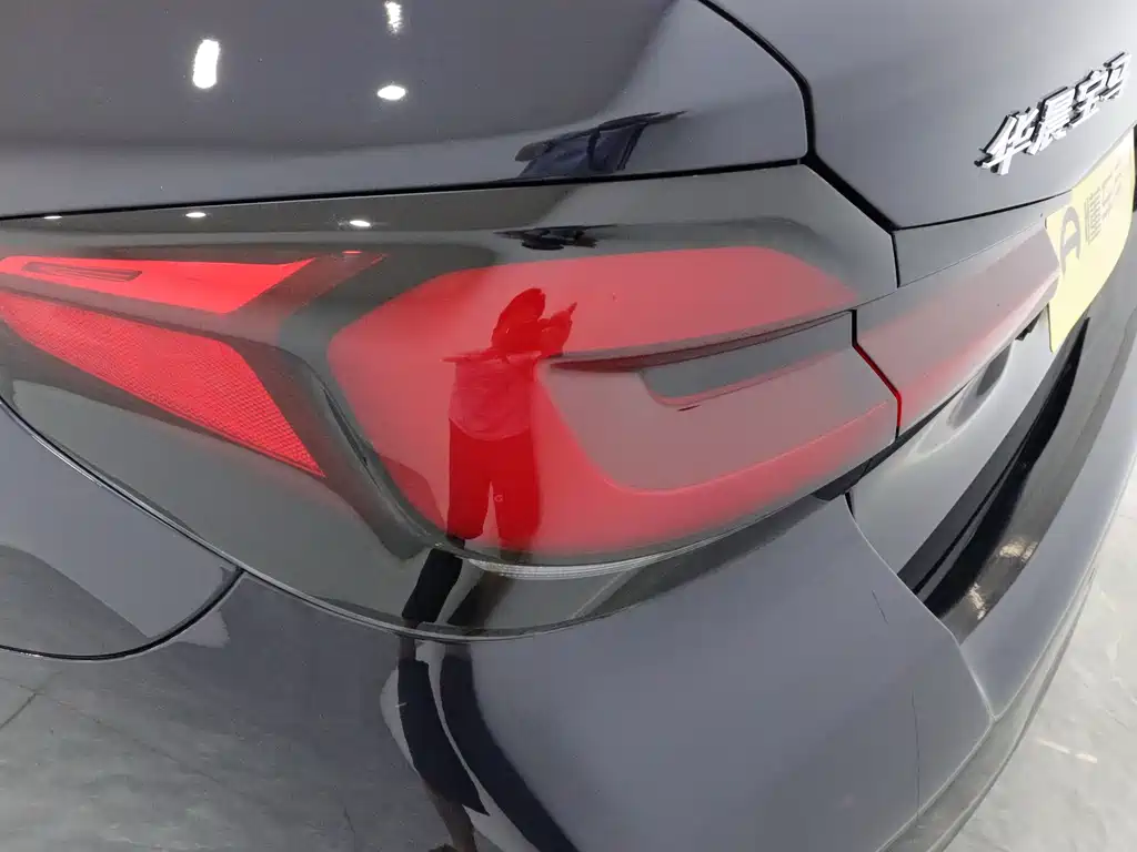 BMW 5 Series 2023 530Li Leading M Sport Kit купить на сайте DeffCars