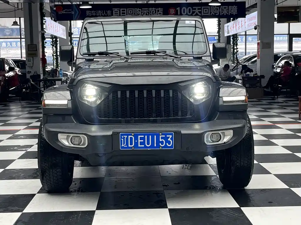Wrangler 2019 2.0T Sahara four-door version National V купить на сайте DeffCars