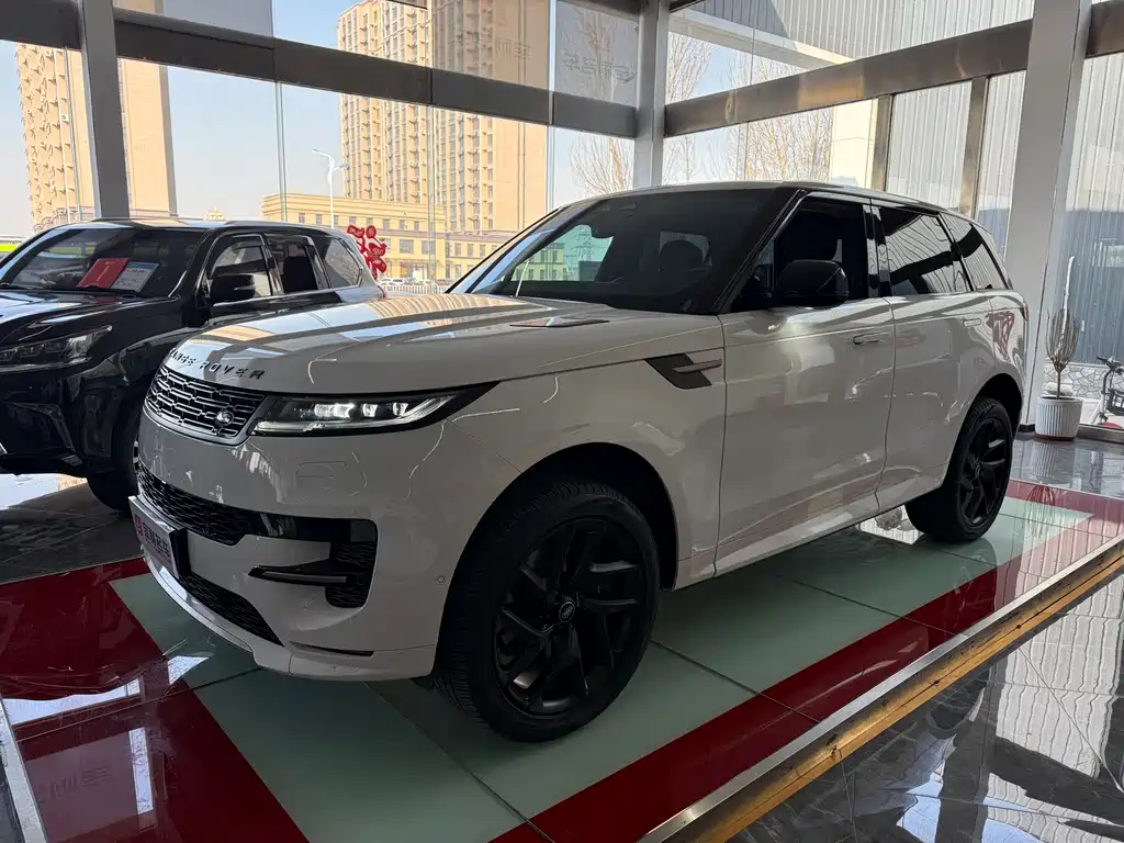 Range Rover Sport 2024 400PS Dynamic SE купить на сайте DeffCars