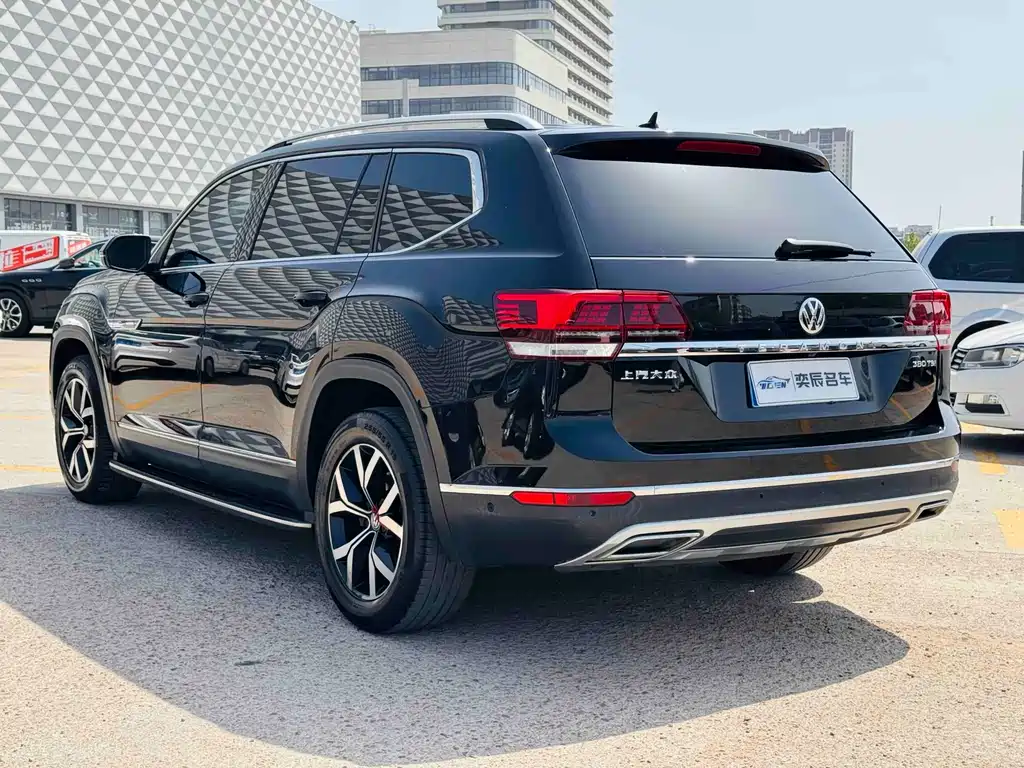 Touron 2017 380TSI four-wheel drive luxury version купить на сайте DeffCars