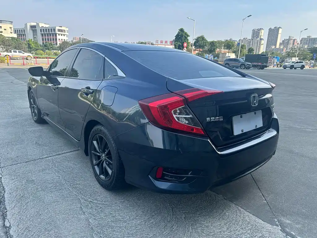 Civic 2019 220TURBO CVT Dynamic Edition National V купить на сайте DeffCars