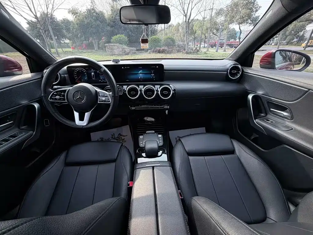 Mercedes-Benz A-Class 2022 A 180 L Sports Sedan купить на сайте DeffCars