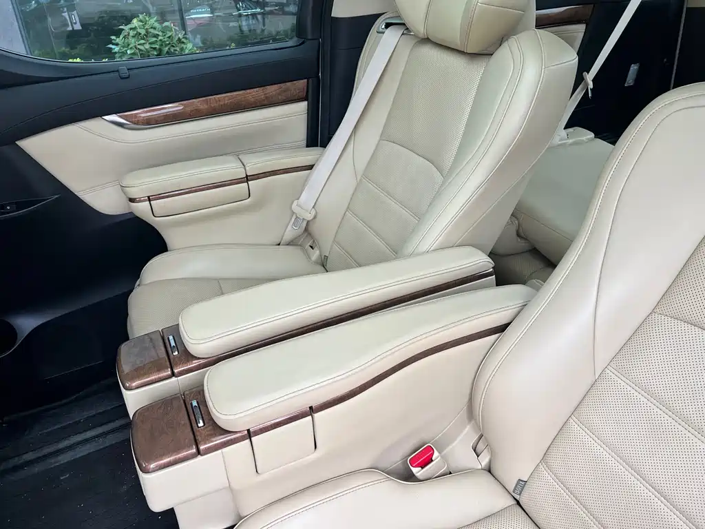 Alpha 2015 3.5L Premium Edition купить на сайте DeffCars