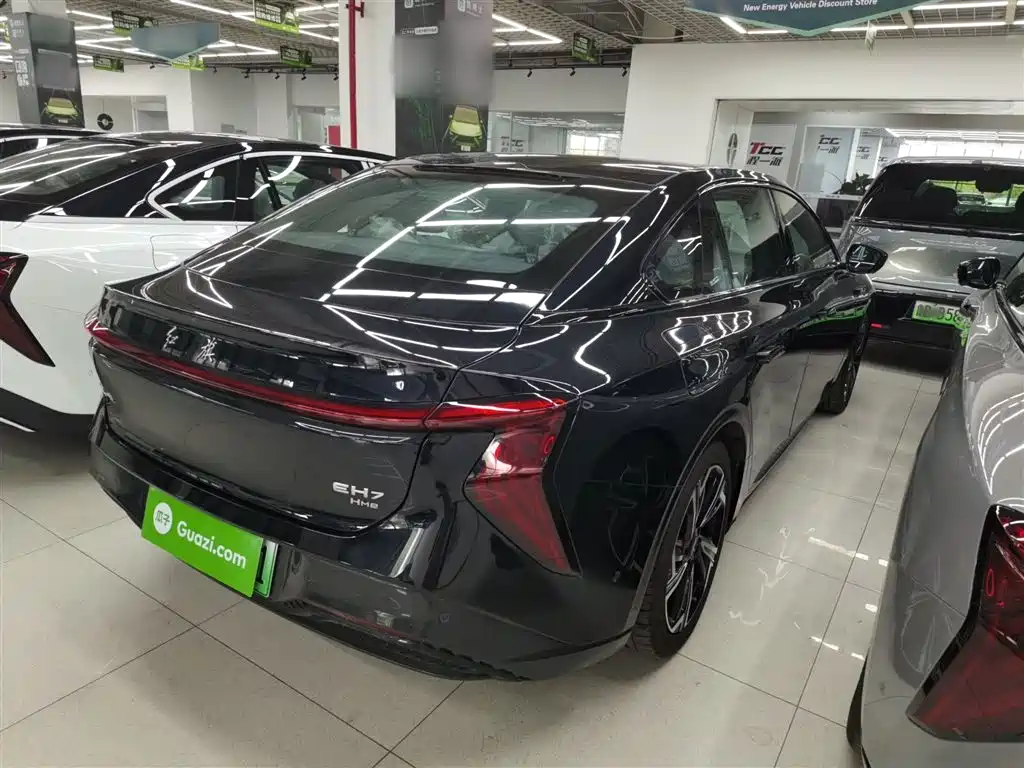 Hongqi EH7 2024 640 Pro+ four-wheel drive version купить на сайте DeffCars