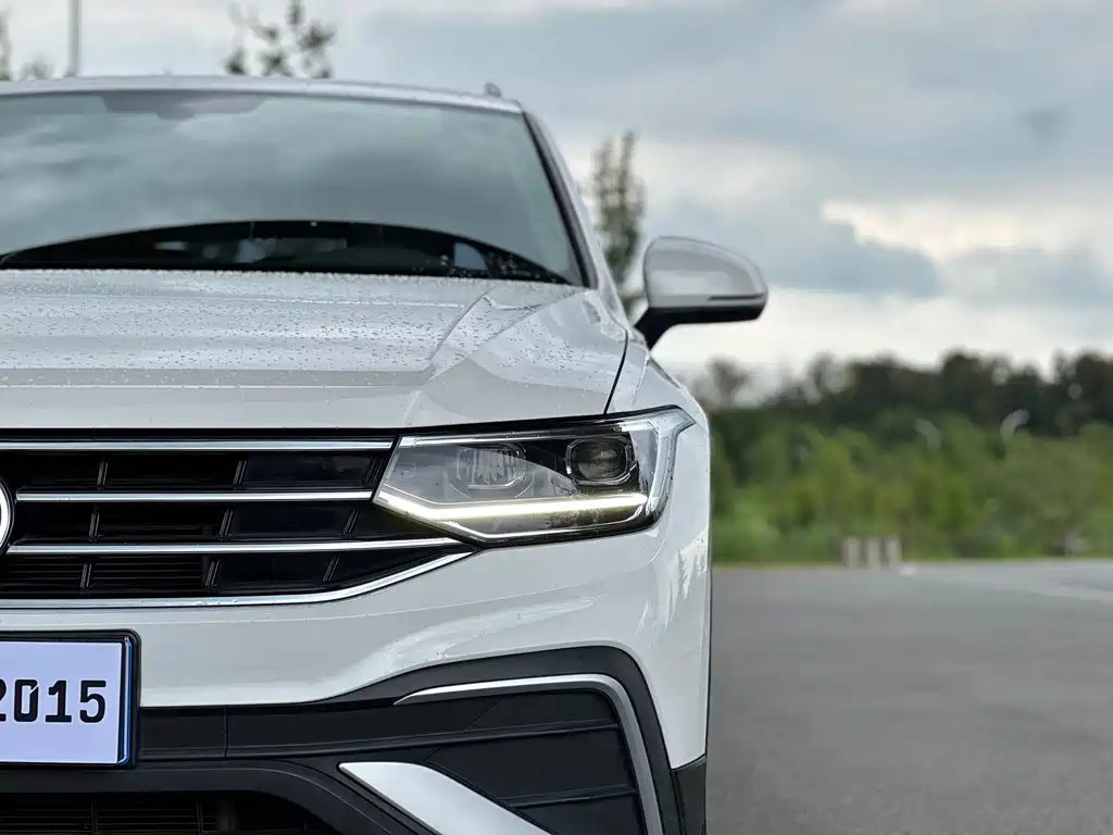 Tiguan L 2022 330TSI automatic two-wheel drive comfort version купить на сайте DeffCars